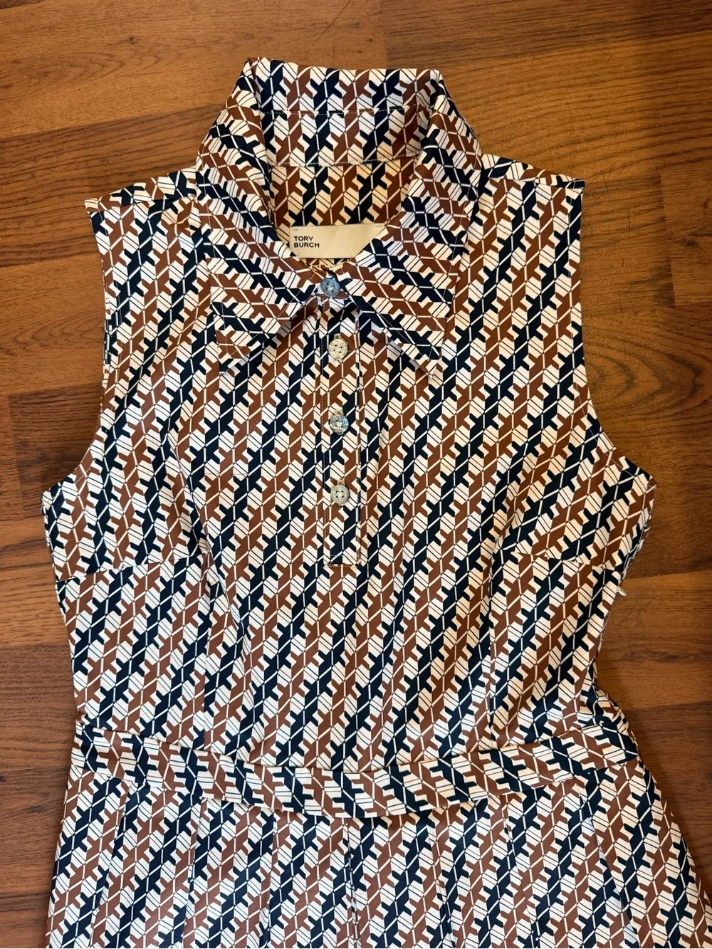 Tory Burch Sleeveless Geometric Patterned Pleated Golf Dress Navy Cream Tan